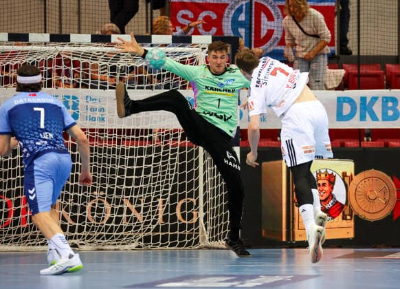 September 24, 2026, Germany, Stuttgart, DHB Cup 2026–2027 Season, TVB Stuttgart vs. HC Erlangen, from left: Mateusz Kornecki (TVB), Yannick Bialowas (HCE)
