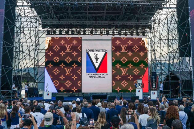 THE LOUIS VUITTON 38TH AMERICA™S CUP PRELIMINARY REGATTA, NAPLES the presentation team on stage on the seafront on 24 September 2026. ABP11642 Copyright: xAntonioxBalascox