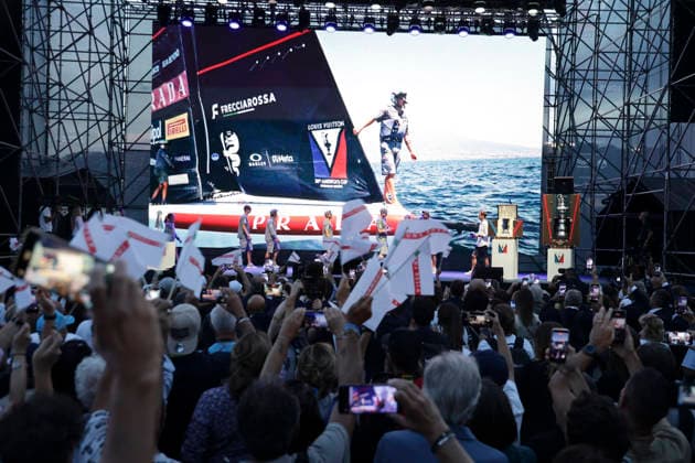 THE LOUIS VUITTON 38TH AMERICA™S CUP PRELIMINARY REGATTA, NAPLES Luna Rossa Teams during the presentation team on stage on the seafront on 24 September 2026. ABP11836 Copyright: xAntonioxBalascox