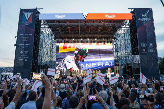 THE LOUIS VUITTON 38TH AMERICA™S CUP PRELIMINARY REGATTA, NAPLES Luna Rossa Teams during the presentation team on stage on the seafront on 24 September 2026. ABP11863 Copyright: xAntonioxBalascox
