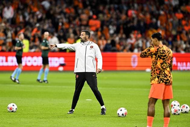 AMSTERDAM - Netherlands assistant coach Ruud van Nistelrooij during the warm-up at the UEFA Nations League match between the Netherlands and Germany at the Johan Cruijff ArenA on September 24, 2026, in Amsterdam, the Netherlands. ANP OLAF KRAAK UEFA Nations League 2025 26 xVIxANPxSportx xxANPxIVx 569959610 originalFilename: 569959610.jpg