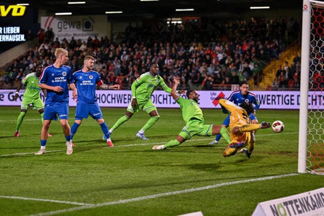 September 24, 2026, Soccer, 2026–2027 Season, Friendly Match, Rot-Weiß Oberhausen vs. FC Schalke 04, Moussa Sylla of FC Schalke 04 scores the goal to make it 2–5. xRHR PHOTO YYx Copyright: KROEGER RHR-FOTOx RHR-FOTO YY