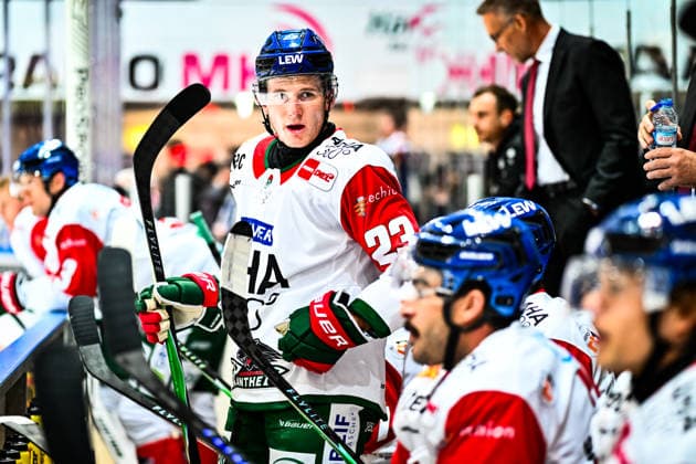 Jimmy Lambert, Augsburger Panther, 23, GER, Iserlohn Roosters vs. Augsburger Panther, Ice Hockey, Penny DEL, Matchday 3, 2026–2027 Season, September 24, 2026, GER, Iserlohn Roosters vs. Augsburg Panthers, Ice Hockey, Penny DEL, Matchday 3, 2026–2027 Season, September 24, 2026, Iserlohn Copyright: xJonasxBrockmann Eibner-Pressefotx EP_JBN