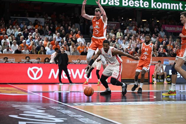 September 24, 2026, GER, Basketball, Bundesliga 2 Matchday, 2026–2027 Season, Vechta, RASTA Dome, RASTA Vechta vs. BMA365 Bamberg Baskets Jordan WRIGHT BMA365 Bamberg Baskets 3 Philipp KERKENHOFF Rasta Vechta 14 Vechta RASTA Dome Lower Saxony Germany Copyright: xnordphotoxGmbHx xRojahnx