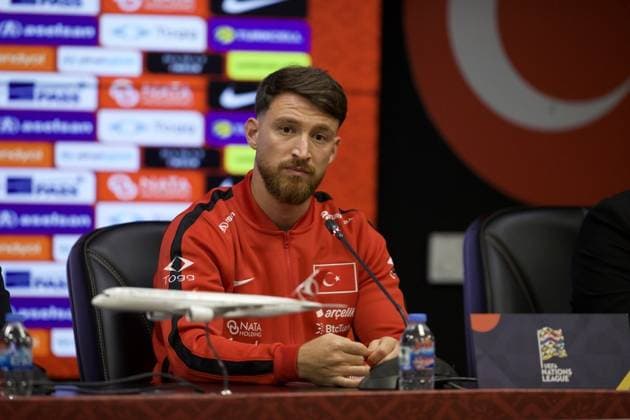 Ahead of Turkiye v France - UEFA Nations League KOCAELI, TURKIYE - SEPTEMBER 24: Turkish national football player Salih Ozcan attends a press conference, PK, Pressekonferenz ahead of the upcoming UEFA Nations League League A Group 1 match between France and Turkiye at Kocaeli Stadium in Kocaeli, Turkiye, on September 24, 2026. Tahir Turan Eroglu Anadolu Kocaeli Turkey. Editorial use only. Please get in touch for any other usage.  Copyright: x2026xAnadoluxTahirxTuranxEroglux
