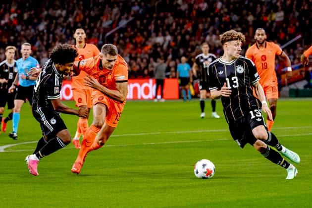AMSTERDAM: Germany midfielder Karim Adeyemi and the Netherlands defender Micky van de Ven during the UEFA Nations League match between the Netherlands and Germany at the Johan Cruijff ArenA on September 24, 2026, in Amsterdam, the Netherlands. Photo by DeFodi Images