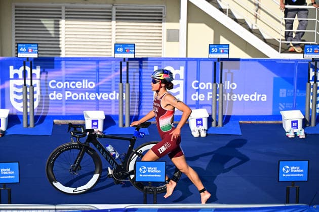 2026 World Triathlon Championship Finals Pontevedra Fanni Szalai of Hungary is in action at Transition-2 during the junior women race in 2026 World Triathlon Championship Finals Pontevedra at Pontevedra on September 24, 2026 in Pontevedra, Spain. Pontevedra Pontevedra Spain Copyright: xKaanxUcele PSxImagesxKaanxUcele PSxImagesx