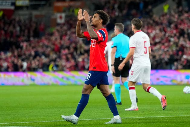 Soccer, Men s Nations League Norway Denmark Oslo 20260924 Oscar Bobb scores the 1-0 goal during the Nations League soccer match between Norway and Denmark at Ullevaal Stadium Photo: Fredrik Varfjell, NTB, Oslo, Norway EDITORIAL USE ONLY RESTRICTED USE FOR BETTING COMCOMPANIES  Copyright: xFredrikxVarfjellx xNTBx