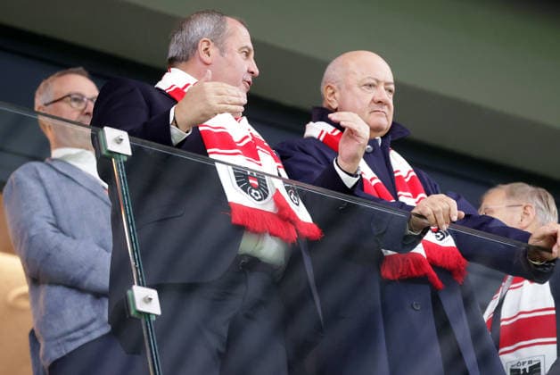 SOCCER - NL, AUT vs ISR LINZ,AUSTRIA,24.SEP.26 - SOCCER - UEFA Nations League, group stage, OEFB international match, Länderspiel, Nationalmannschaft Austria vs Israel. Image shows president Josef Proell (OEFB) and Chancellor Christian Stocker (AUT).  GEPAxpictures xWalterxLuger