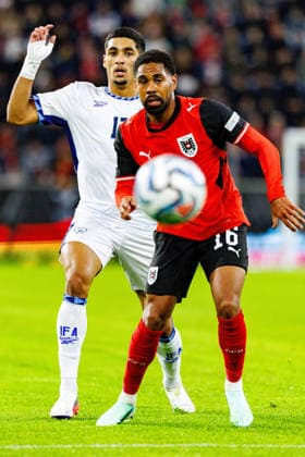 LINZ, AUSTRIA - 24 SEPTEMBER 2026: Image shows Mwene Phillipp (Austria, 16) and Khalaili Anan (Israel, 17) during UEFA Nations League 2026 27 League B, Group B3, Round 1: Austria vs Israel at Raiffeisen Arena on 24 09 2026 in Linz, Austria. Austria Copyright: xFröhlichxPascalx