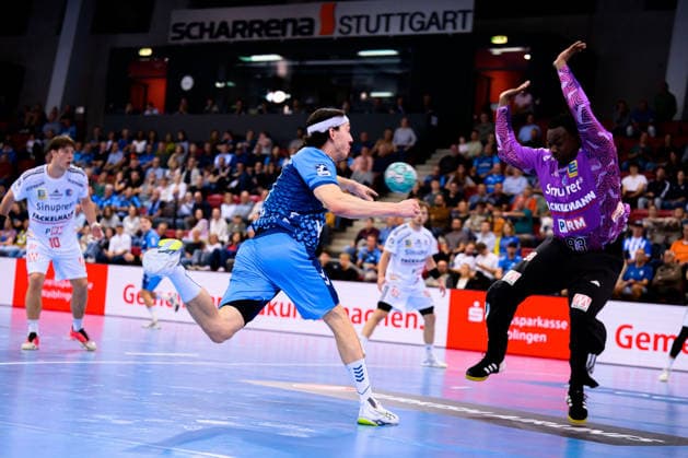 Stuttgart HBL 26 27 DHB Cup TVB Stuttgart HC Erlangen Kasper Thorsen Lien Stuttgart Stuttgart Scharrena Baden-Württemberg Germany