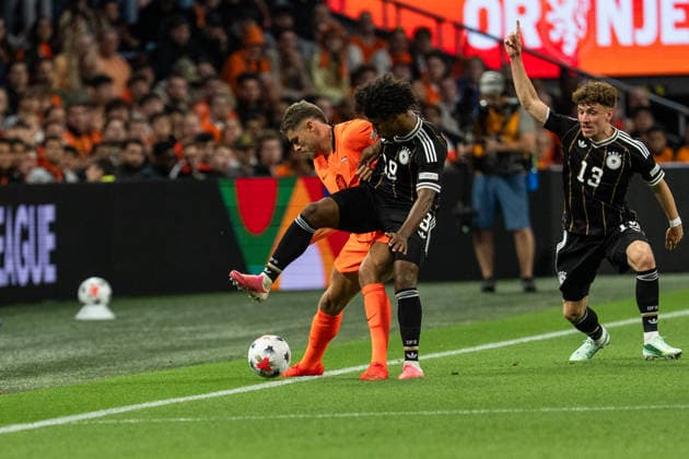 September 24, 2026, NED, 2026-27 UEFA Nations League: Netherlands vs. Germany; Head-to-head matchup between Karim Adeyemi (Germany, 19) and Micky van de Ven (Netherlands, 15); Amsterdam Johan Cruijff Arena, Amsterdam, Netherlands Copyright: xnordphotoxGmbHx xChristianxSchulzex