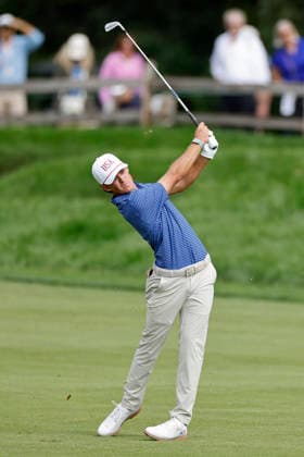 MEDINAH, IL - SEPTEMBER 24: Jackson Koivun of the United States plays from the fairway at the first hole during Thursday s Four-ball matches on day one of the Presidents Cup 2026 on September 24, 2026 at Medinah Country Club in Medinah, Illinois. (Photo by Joe Robbins Icon Sportswire) GOLF: SEP 24 Presidents Cup EDITORIAL USE ONLY Icon573260924026