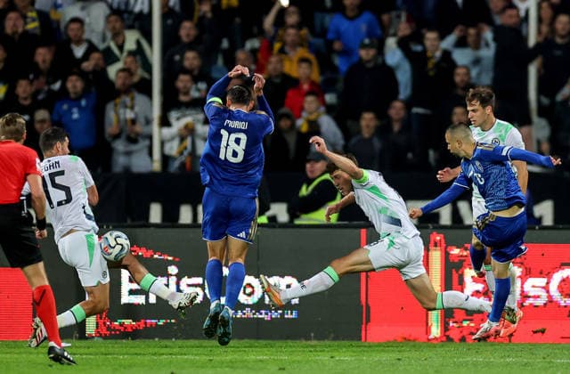 UEFA Nations League Group Stage, Fadil Vokrri Stadium, Pristina, Kosovo 24 9 2026 Kosovo vs Republic of Ireland Kosovo s Edon Zhegrova has his shot blocked by John Egan of Ireland Edon Zhegrova has his shot blocked by John Egan 24 9 2026  Copyright: xx RB1_5923