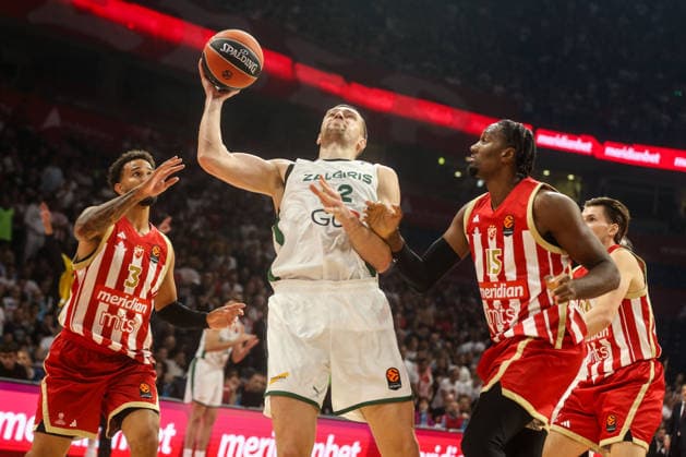 Crvena Zvezda Belgrade v Zalgiris Kaunas - EuroLeague BELGRADE, SERBIA - SEPTEMBER 24: Players in action during EuroLeague Basketball Regular Season Round 1 game between Crvena Zvezda Meridianbet Belgrade v Zalgiris Kaunas at Belgrade Arena on September 24, 2026 in Belgrade, Serbia. Filip Stevanovic Anadolu Belgrade Serbia. Editorial use only. Please get in touch for any other usage.  Copyright: x2026xAnadoluxFilipxStevanovicx