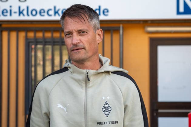 Germany Friendly Match, 2026-2027 Preseason: Sportfreunde Siegen vs. Borussia Mönchengladbach, Thursday, September 24, 2026, Leimbach Stadium, Siegen; Alexander Blessin, Head Coach, Borussia Mönchengladbach; cutout, close-up, portrait, single photo, facial expression; Siegen, Leimbach Stadium, Germany Copyright: xOrhanxHabashx