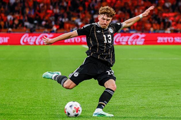 AMSTERDAM - Philipp Treu of Germany runs with the ball during the UEFA Nations League match between the Netherlands and Germany at the Johan Cruijff ArenA on September 24, 2026 in Amsterdam, the Netherlands. MARCEL TER BALS ANP UEFA Nations League 2026 27 xVIxANPxSportx xMarcelxterxBalsxIVx 569968704 originalFilename: 569968704.jpg