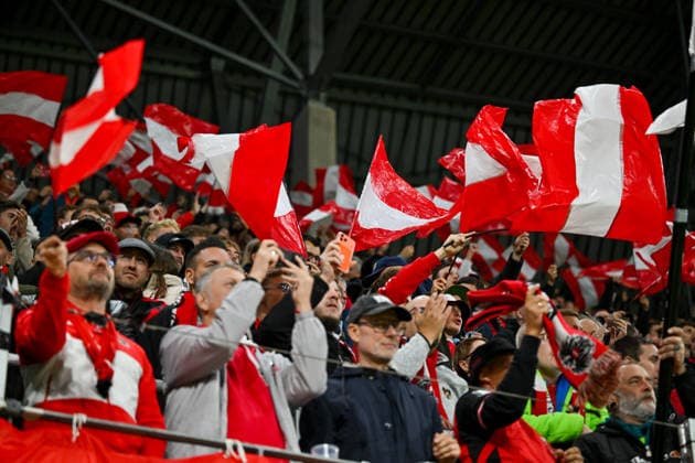 September 24, 2026, Oberoesterreich Arena Linz, AUT, UEFA Nations League 2026–27, Group B: Austria vs. Israel; pictured: fans, spectators, Team Austria (AUT) in the UEFA Nations League 2026–27, Group B match between Austria and Israel in Linz, Austria, on September 24, 2026; Linz, Upper Austria, Austria