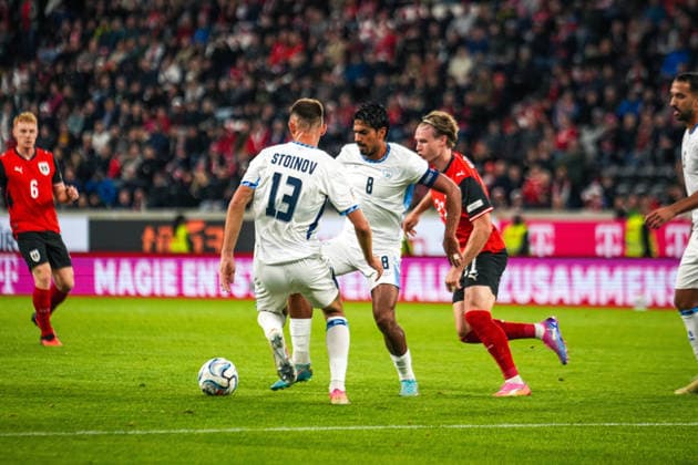 Soccer Austria UEFA Nations League 2026–2027 League B, Group B3, Matchday 1, September 24, 2026: Austria vs. Israel at Raiffeisen Arena in Linz, Austria; Dor Peretz (Israel), No. 8; Nikita Stoinov (Israel), No. 13; and Patrick Wimmer (Austria), No. 21 Copyright: xLukasxBierederx