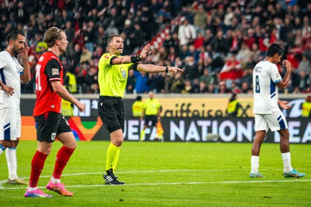 Soccer Austria UEFA Nations League 2026–2027 League B, Group B3, Matchday 1, September 24, 2026 Austria vs. Israel Raiffeisen Arena, Linz, Austria Referee Georgi Kabakov calls a penalty kick Copyright: xLukasxBierederx