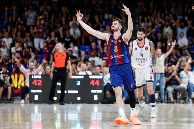 September 24, 2026, Barcelona, Barcelona, Spain: Dario Brizuela of FC Barcelona, Barca celebrates a basket during the EuroLeague Regular Season Round 1 match played between FC Barcelona and Anadolu Efes at Palau Blaugrana on September 24, 2026 in Barcelona, Spain. Barcelona Spain - ZUMAa181 20260924_zaa_a181_092 Copyright: xJavierxBorregox