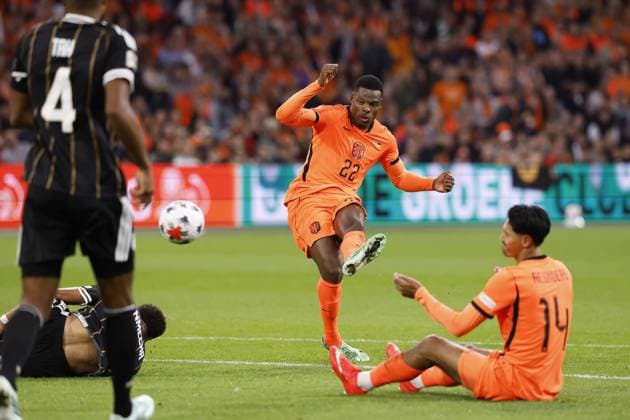 AMSTERDAM - (LR) Jonathan Tah of Germany, Denzel Dumfries of the Netherlands during the UEFA Nations League match between the Netherlands and Germany at the Johan Cruijff ArenA on September 24, 2026 in Amsterdam, the Netherlands. MAURICE VAN STEEN ANP UEFA Nations League 2026 27 xVIxANPxSportx xMauricexvanxSteenxIVx 569977024 originalFilename: 569977024.jpg