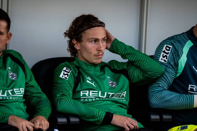 Germany Friendly Match, 2026-2027 Preseason: Sportfreunde Siegen vs. Borussia Mönchengladbach, Thursday, September 24, 2026, Leimbach Stadium, Siegen, Hugo Bolin, Borussia Mönchengladbach, 38 facial expression, emotions, facial expressions, portrait, substitute bench, Siegen, Leimbach Stadium, Germany Copyright: xOrhanxHabashx