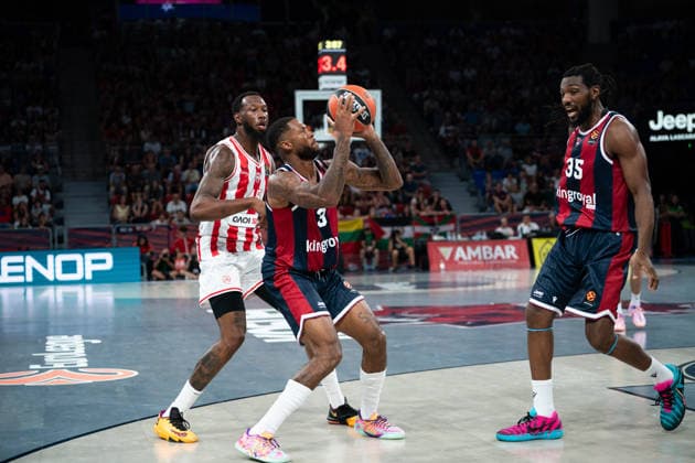 ESP Euroleague: Baskonia vs. Olympiacos BC — DJ Stewart of Baskonia during the Euroleague game between Baskonia and Olympiacos BC, played at Buesa Arena on September 24, 2026, in Vitoria, Spain. VITORIA, Spain — Basketball Copyright: xAgenciaxLOFx
