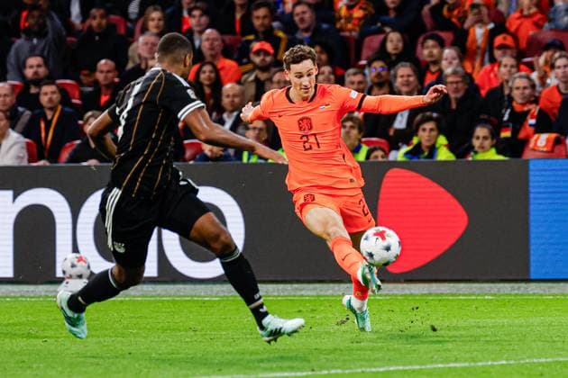 AMSTERDAM - Ruben van Bommel of the Netherlands battles for possession with Jonathan Tah of Germany during the UEFA Nations League match between the Netherlands and Germany at the Johan Cruijff ArenA on 24 September 2026 in Amsterdam, the Netherlands. MARCEL TER BALS ANP UEFA Nations League 2026 27 xVIxANPxSportx xMarcelxterxBalsxIVx 569981497 originalFilename: 569981497.jpg