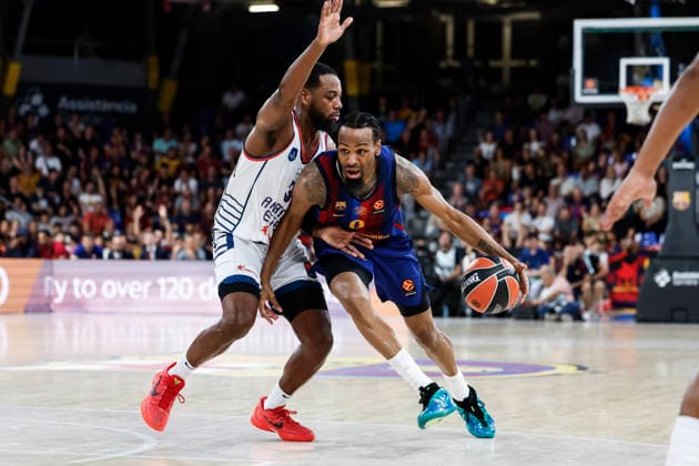 September 24, 2026, Barcelona, Barcelona, Spain: Kevin Paunter of FC Barcelona, Barca and Jordan Loyd of Anadolu Efes in action during the EuroLeague Regular Season Round 1 match played between FC Barcelona and Anadolu Efes at Palau Blaugrana on September 24, 2026 in Barcelona, Spain. FC Barcelona V Anadolu Efes - Euroleague 2026 2027  - ZUMAa181 20260924_zaa_a181_155 Copyright: xJavierxBorregox