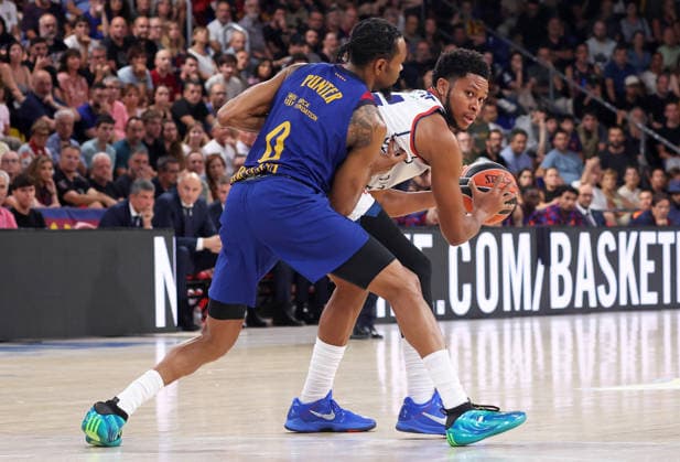 FC Barcelona, Barca v Anadolu Efes Istanbul - Euroleague 2026 2027 Kevin Punter and PJ Dozier play during the match between FC Barcelona and Anadolu Efes Istanbul, corresponding to the round 1 of the Euroleague 2026-27, played at the Palau Blaugrana, in Barcelona, on September 24, 2026. Barcelona Barcelona Spain  Copyright: xUrbanandsportx originalFilename:valls-fcbarcel260924_npmG2.jpg