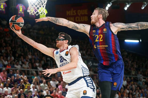 FC Barcelona, Barca v Anadolu Efes Istanbul - Euroleague 2026 2027 Olek Balcerowski and Ercan Osmani play during the match between FC Barcelona and Anadolu Efes Istanbul, corresponding to the round 1 of the Euroleague 2026-27, played at the Palau Blaugrana, in Barcelona, on September 24, 2026. Barcelona Barcelona Spain  Copyright: xUrbanandsportx originalFilename:valls-fcbarcel260924_np1hV.jpg