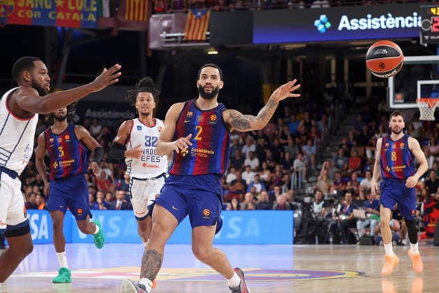 FC Barcelona, Barca v Anadolu Efes Istanbul - Euroleague 2026 2027 Tyrese Martin plays during the match between FC Barcelona and Anadolu Efes Istanbul, corresponding to the round 1 of the Euroleague 2026-27, played at the Palau Blaugrana, in Barcelona, on September 24, 2026. Barcelona Barcelona Spain  Copyright: xUrbanandsportx originalFilename:valls-fcbarcel260924_npxdc.jpg