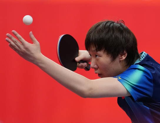 (260925) -- TOYOTA, Sept. 25, 2026 -- Wang Manyu of China serves during the women s singles round 2 match of Table tennis, Tischtennis against Aia Mohamed of Qatar at the 20th Asian Games Aichi-Nagoya 2026 in Toyota of Aichi Prefecture, Japan, Sept. 25, 2026. ) (SP)JAPAN-TOYOTA-ASIAN GAMES-TABLE TENNIS-WOMEN S SINGLES CheongxKamxKa 