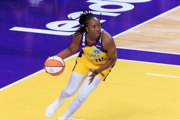 September 24, 2026, Los Angeles, California, USA: Nneka Ogwumike 30 of the Los Angeles Sparks during their regular season WNBA, Basketball Damen, USA game against the Golden State Valkyries on Thursday September 24, 2026 at Crypto.com Arena in Los Angeles, California. Sparks lose to Valkyries, 75-76. ARIANA RUIZ PI Los Angeles USA - ZUMAp124 20260924_zaa_p124_050 Copyright: xArianaxRuizx