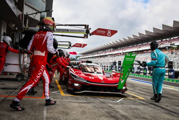 FIA WEC - 6 HOURS OF FUJI 2026 08 BUEMI SÃ bastien (swi), HARTLEY Brendon (nzl), HIRAKAWA Ryo (jpn), Toyota Racing, Toyota TR010 Hybrid 08, Hypercar, action during the 6 Hours of Fuji 2026, 6th round of the 2026 FIA World Endurance Championship, from September 25 to 27, 2026 on the Fuji Speedway in Oyama, Shizuoka, Japan - OyamaJapan  Copyright: xANTONINxVINCENTx