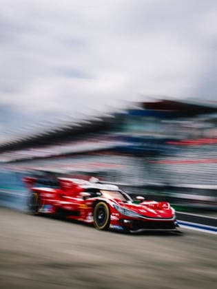FIA WEC - 6 HOURS OF FUJI 2026 08 BUEMI SÃ bastien (swi), HARTLEY Brendon (nzl), HIRAKAWA Ryo (jpn), Toyota Racing, Toyota TR010 Hybrid 08, Hypercar, action during the 6 Hours of Fuji 2026, 6th round of the 2026 FIA World Endurance Championship, from September 25 to 27, 2026 on the Fuji Speedway in Oyama, Shizuoka, Japan - OyamaJapan  Copyright: xANTONINxVINCENTx