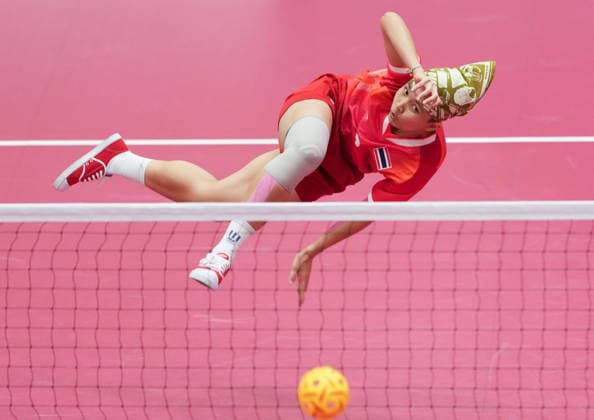 (260925) -- NAGOYA, Sept. 25, 2026 -- Ratsamee Thongsod of team Thailand competes during the women s team regu gold medal match between team South Korea and team Thailand of sepaktakraw at the 20th Asian Games Aichi-Nagoya 2026 in Nagoya, Japan, Sept. 25, 2026. ) (SP)JAPAN-NAGOYA-ASIAN GAMES-SEPAKTAKRAW-WOMEN S TEAM REGU-GOLD MEDAL MATCH WangxFei 