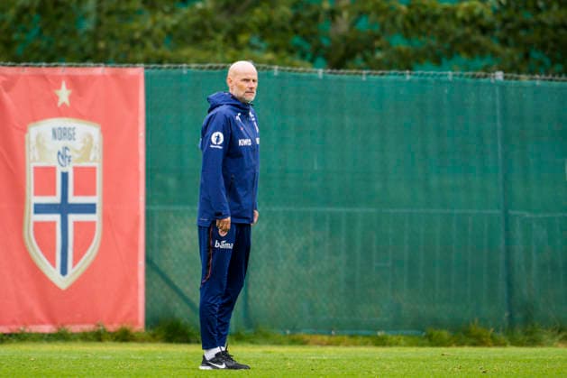 Training with the Norwegian Men s National Soccer Team, Oslo, Lillestrøm 20260925 Norway’s national team coach Stale Solbakken during a training session with Norway’s men’s national soccer team following the Nations League match against Denmark. Photo: Stian Lysberg Solum, NTB, Oslo, Lillestrøm. EDITORIAL USE ONLY. RESTRICTED USE FOR BETTING COMPANIES  Copyright: xStianxLysbergxSolumx xNTBx