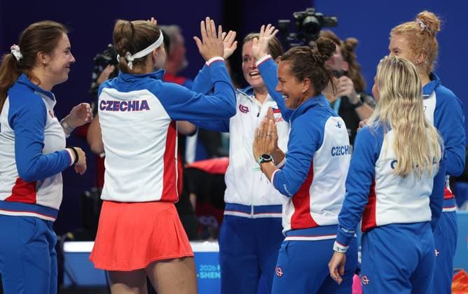Czech team pictured at the start of the tennis match between Jessica Bouzas Maneiro of Spain and Karolina Muchova of Czech Republic in the Semi Finals of the Billie King Cup tournament, on Friday 25 September 2026 in Shenzhen, China. VIRGINIExLEFOUR  x187780648x