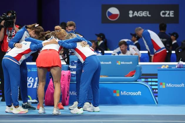 Czech team pictured at the start of the tennis match between Jessica Bouzas Maneiro of Spain and Karolina Muchova of Czech Republic in the Semi Finals of the Billie King Cup tournament, on Friday 25 September 2026 in Shenzhen, China. VIRGINIExLEFOUR  x187780613x