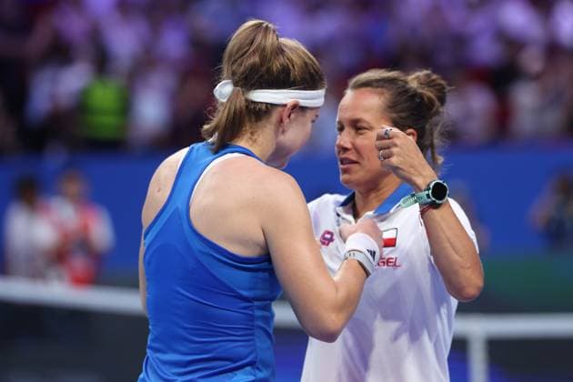 Czech Karolina Muchova and Barbora Strycova celebrate after winning the tennis match between Jessica Bouzas Maneiro of Spain and Karolina Muchova of Czech Republic in the Semi Finals of the Billie King Cup tournament, on Friday 25 September 2026 in Shenzhen, China. VIRGINIExLEFOUR  x187783237x