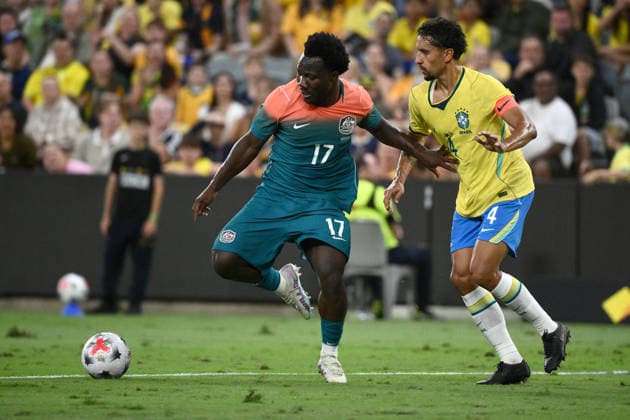 SOCCER AUSTRALIA BRAZIL, Nestory Irankunda of the Socceroos controls the ball during the Queensland Football Series International Friendly, Länderspiel, Nationalmannschaft match between the Socceroos and Brazil at Queensland Country Bank Stadium in Townsville, Friday, September 25, 2026. ( NO ARCHIVING, EDITORIAL USE ONLY TOWNSVILLE QUEENSLAND Australia  Copyright: xJONOxSEARLEx 20260925137445117110