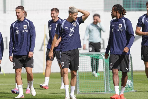 SOCCER - NL, AUT vs KOS VIENNA,AUSTRIA,25.SEP.26 - SOCCER - UEFA Nations League, group stage, OEFB international match, Länderspiel, Nationalmannschaft Austria vs Kosovo, preview, training team AUT. Image shows Vasilije Markovic and Carney Chukwuemeka (AUT).  GEPAxpictures xDavidxBitzan