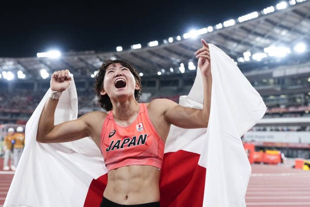 Aichi-Nagoya Asian Games: Athletics Japan s Misaki Morota celebrates after winning the Aichi-Nagoya Asian Games women s pole vault gold at Mizuho Park Athletic Stadium in Nagoya, central Japan, on Sept. 25, 2026.  A14AA0005628756P