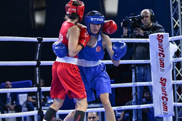 2026 European Boxing Championships SOFIA, BULGARIA - SEPTEMBER 25: Hatice Akbas (blue) of Turkiye in action against Laura Fuertes Fernandez (red) of Spain during the Elite Women s 51kg Final at the 2026 European Boxing Elite Championships at the Asics Arena Sports Hall in Sofia, Bulgaria, on September 25, 2026. Artur Widak Anadolu Sofia Bulgaria. Editorial use only. Please get in touch for any other usage.  Copyright: x2026xAnadoluxArturxWidakx