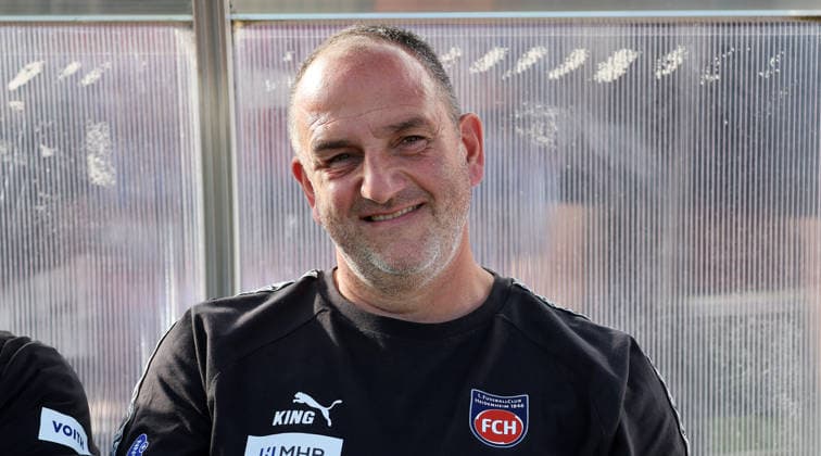 September 25, 2026, Germany, Weinstadt: VfB Stuttgart vs. 1. FC Heidenheim, Coach Frank Schmidt (Heidenheim)