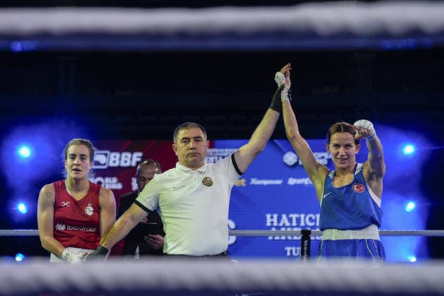 2026 European Boxing Championships SOFIA, BULGARIA - SEPTEMBER 25: Hatice Akbas (R) of Turkiye celebrates in the ring after defeating Laura Fuertes Fernandez (L) of Spain to win the gold medal in the Elite Women s 51kg Final at the 2026 European Boxing Elite Championships at the Asics Arena Sports Hall in Sofia, Bulgaria, on September 25, 2026. Osmancan Gurdogan Anadolu Sofia Bulgaria. Editorial use only. Please get in touch for any other usage.  Copyright: x2026xAnadoluxOsmancanxGurdoganx