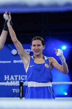 2026 European Boxing Championships SOFIA, BULGARIA - SEPTEMBER 25: Hatice Akbas of Turkiye celebrates in the ring after defeating Laura Fuertes Fernandez (not seen) of Spain to win the gold medal in the Elite Women s 51kg Final at the 2026 European Boxing Elite Championships at the Asics Arena Sports Hall in Sofia, Bulgaria, on September 25, 2026. Osmancan Gurdogan Anadolu Sofia Bulgaria. Editorial use only. Please get in touch for any other usage.  Copyright: x2026xAnadoluxOsmancanxGurdoganx