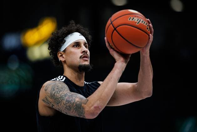 Michael Kessens, Telekom Baskets Bonn, with the ball, action shot, cutout image: Vet Concept Gladiators Trier vs. Telekom Baskets Bonn, basketball, easyCredit BBL, Matchday 2, 2026–2027 season, September 25, 2026, Vet Concept Gladiators Trier vs. Telekom Baskets Bonn, basketball, easyCredit BBL, Matchday 2, 2026–2027 season, September 25, 2026 Copyright: xEibnerxPressefotox EP_ANS